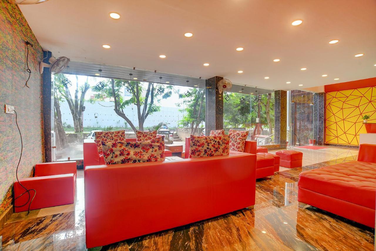 Fabhotel Rajat Crown Bhopal Bagian luar foto